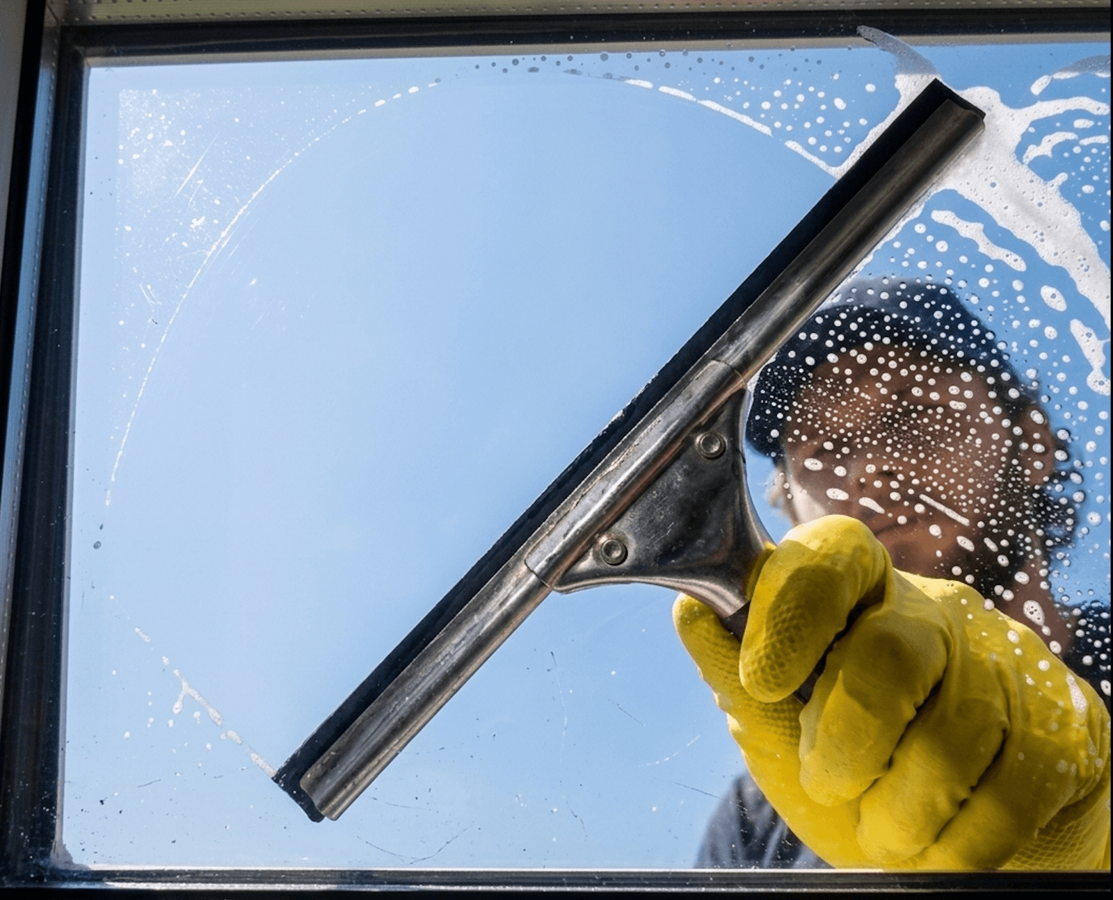 Fensterreinigung mit Abzieher in Bönen